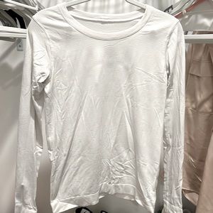Lululemon long sleeve top